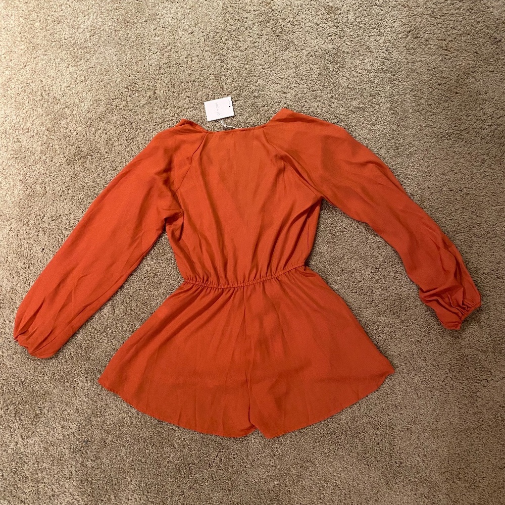 NEW with tags: Rust Orange Long-Sleeve Romper- Size Small - Picture 3 of 6